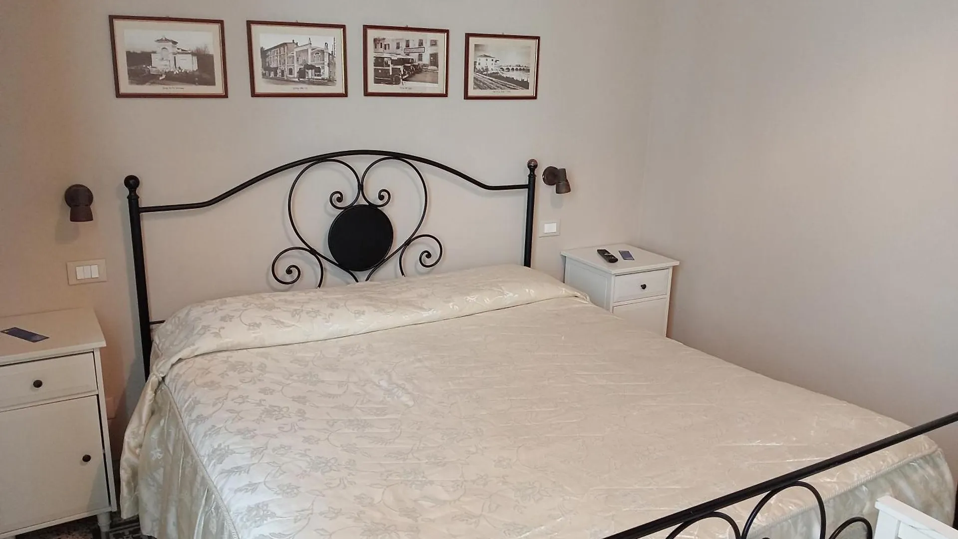 Buonanotte Rooms Lucca 3*,  Italy